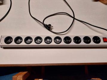 Multistekkers verdeeelstekkers beschikbaar voor biedingen