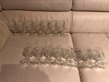 15 wijnglazen Luminarc beschikbaar voor biedingen