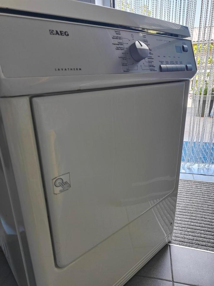 Aeg lavamat T75175AV buiten afvoer, Elektronische apparatuur, Droogkasten, Zo goed als nieuw, Ophalen