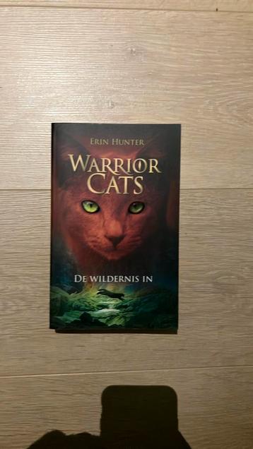 Erin Hunter - De wildernis in beschikbaar voor biedingen