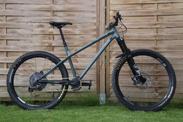Commencal META AM HT hardcore mullet beschikbaar voor biedingen