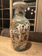 Chinese vaas, Antiek en Kunst, Antiek | Porselein, Ophalen of Verzenden