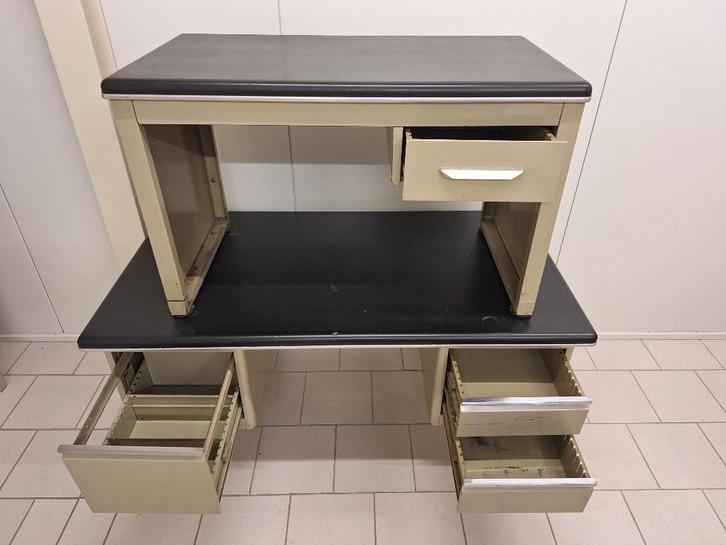 vintage metalen bureel 1950's met dactylotafel, Antiek en Kunst, Curiosa en Brocante, Ophalen