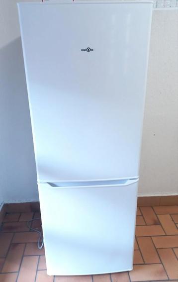 Gecombineerde koel-vriescombinatie als nieuw  beschikbaar voor biedingen