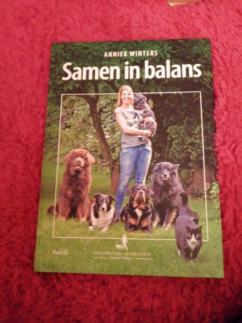 Anniek Winters - Samen in balans, Boeken, Dieren en Huisdieren, Zo goed als nieuw, Honden, Ophalen