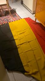 Oude Belgische vlag, Diversen, Vlaggen en Wimpels, Ophalen of Verzenden, Gebruikt