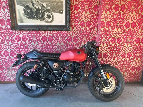 Bijna nieuwe archive cafe racer 125 1600Km, Motoren, Motoren | Overige merken, Bedrijf, Naked bike, 11 kW of minder, 1 cilinder