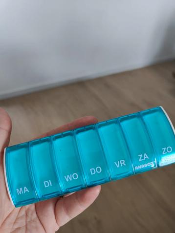 Pillendoos 1 week beschikbaar voor biedingen
