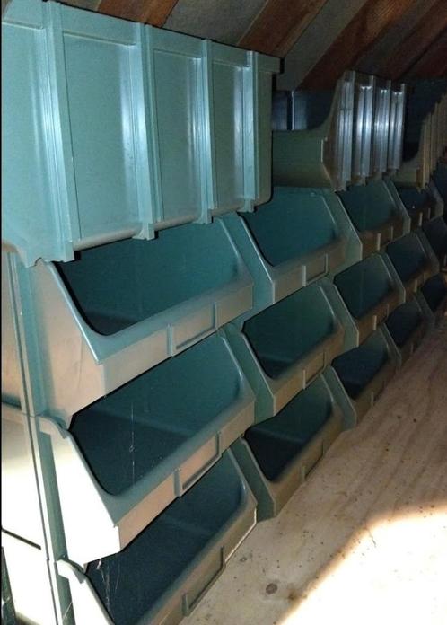 Terry Plastic Union Box model E + F. Meerdere beschikbaar, Doe-het-zelf en Bouw, Kratten en Dozen, Ophalen