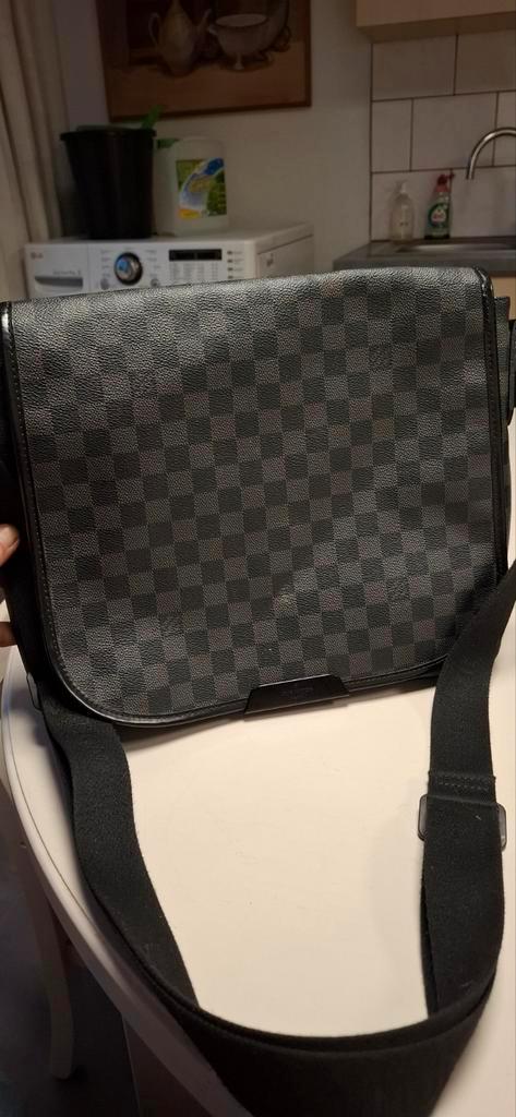 Louis Vuitton als nieuw, Handtassen en Accessoires, Tassen | Schoudertassen, Zo goed als nieuw, Ophalen of Verzenden