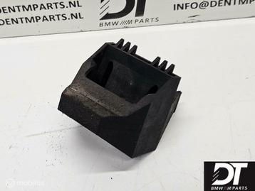 Radiatorsteun BMW 3-serie E46 ('99-'06) 17111436264 beschikbaar voor biedingen