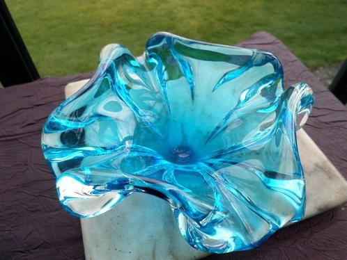 Coupelle vintage en verre bleu turquoise de Murano., Antiquités & Art, Antiquités | Verre & Cristal, Enlèvement ou Envoi