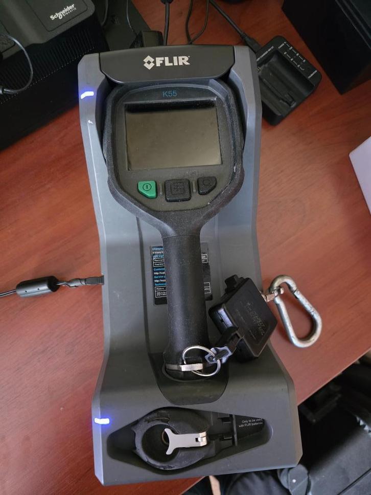 Flir Warmtebeeldcamera K55 met laaddock en batterij, Doe-het-zelf en Bouw, Meetapparatuur, Gebruikt, Temperatuur, Ophalen of Verzenden