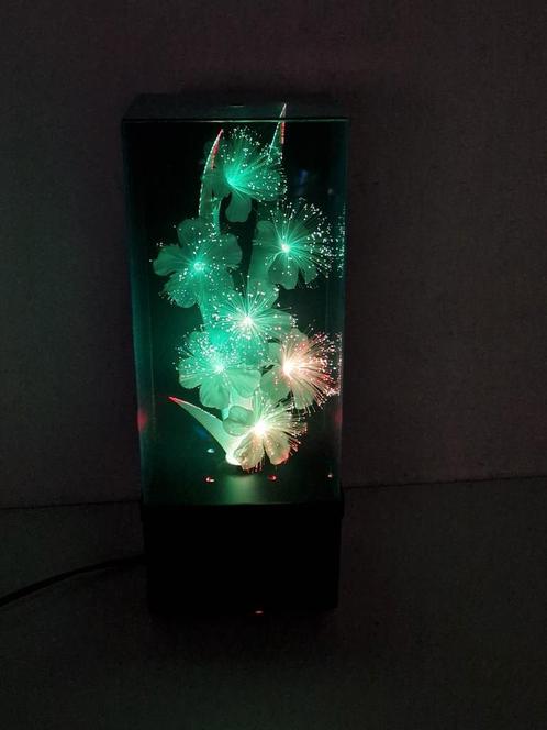 Muziek en fiber Optic Lamp met Bloemen , zeer goede staat, Verzamelen, Retro, Huis en Inrichting, Ophalen of Verzenden
