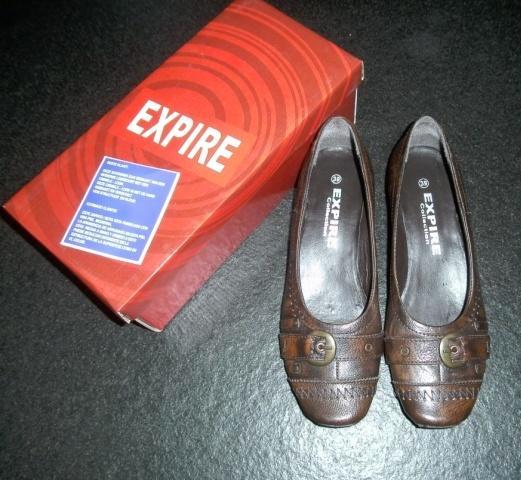 Bruine damesinstappers maat 39 van Expire., Vêtements | Femmes, Chaussures, Comme neuf, Enlèvement ou Envoi