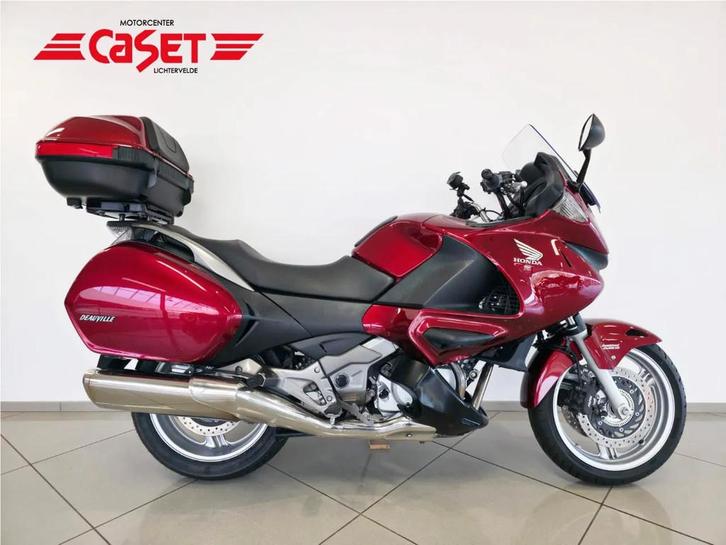 Honda NT 700 (bj 2012), Motoren, Motoren | Honda, Bedrijf, Overig, meer dan 35 kW