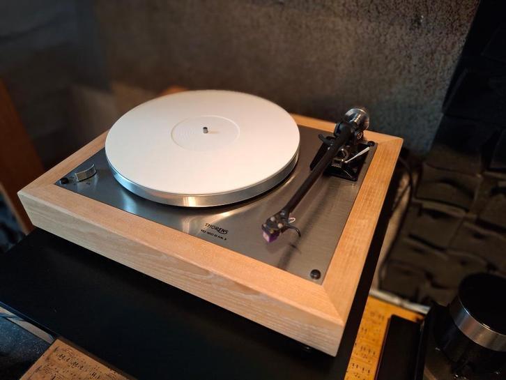 (aanzienlijk) verbeterde Thorens TD160, Audio, Tv en Foto, Platenspelers, Zo goed als nieuw, Platenspeler, Thorens, Ophalen