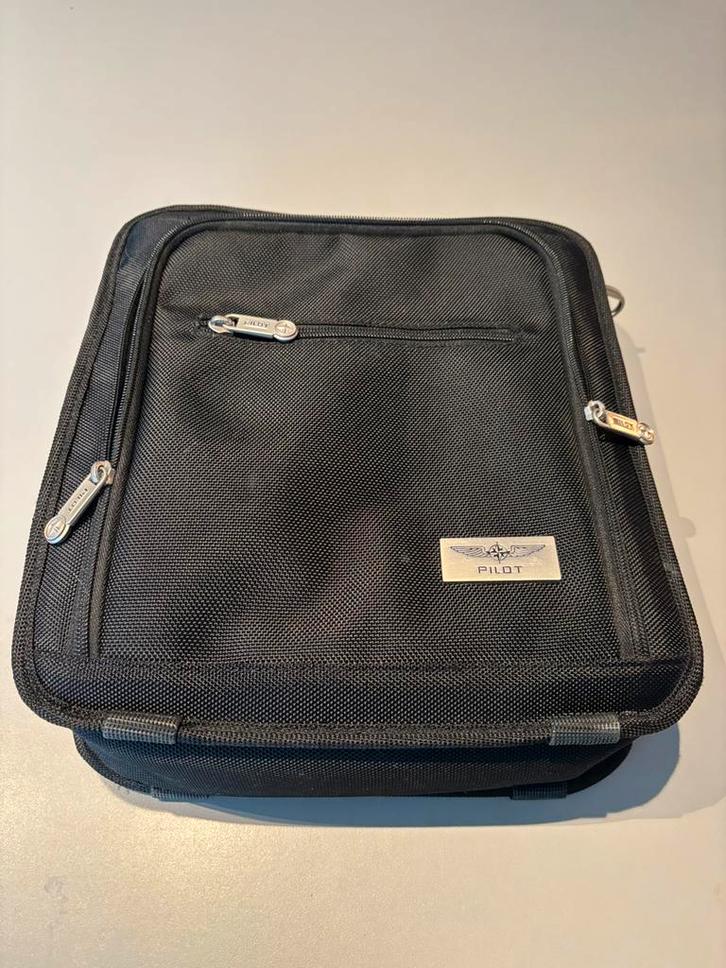 Pilotentas Design 4 Pilots Pilot Electronic Flight Bag, Verzamelen, Luchtvaart en Vliegtuigspotten, Zo goed als nieuw, Ophalen of Verzenden