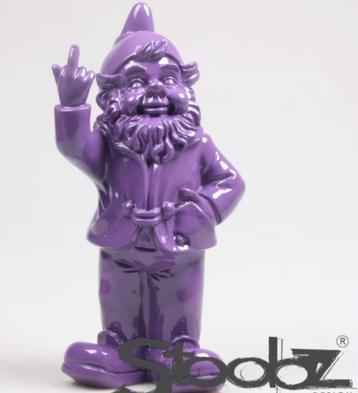 Flipping the bird, kabouter beschikbaar voor biedingen