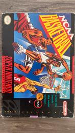 SNES - NCAA Basketball (USA game + box + booklet), Enlèvement ou Envoi, Comme neuf