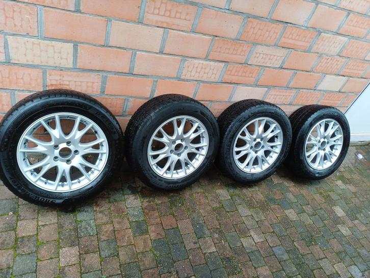 Set winterbanden op velg., Auto-onderdelen, Banden en Velgen, Band(en), Winterbanden, 16 inch, Ophalen