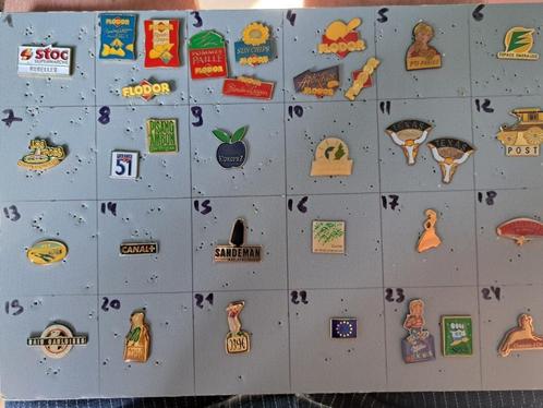 Pin's pins bij de doos zie foto's en nieuws/lees de aankondi, Verzamelen, Speldjes, Pins en Buttons, Ophalen of Verzenden