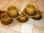 5 tassen met ondertas, Enlèvement ou Envoi, Comme neuf, Poterie, Tasse(s) et/ou soucoupe(s)