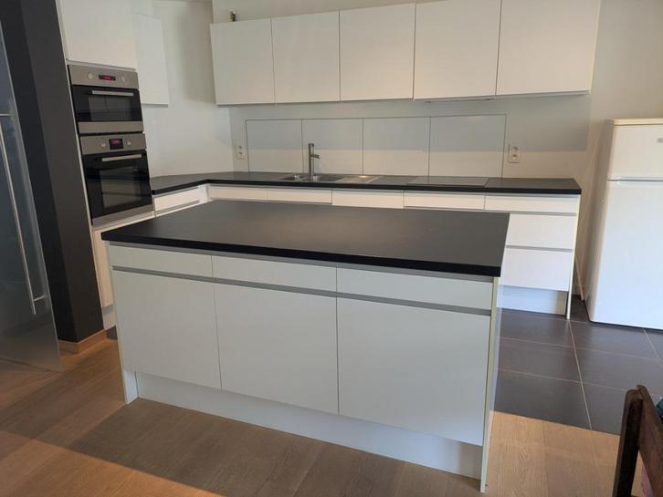 Keuken Ikea, Huis en Inrichting, Keuken | Complete keukens, Gebruikt, Hoekkeuken, Wit, Kunststof, Greeploos, Met kookeiland, Ophalen