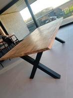 Eettafel met eiken tablet en stalen poten, Huis en Inrichting, Tafels | Eettafels, Ophalen, Zo goed als nieuw