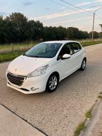 PEUGEOT 208 1.4 BENZINE INSTAPKLAAR DIRECT BESCHIKBAAR, Auto's, Peugeot, Euro 5, Stof, Zwart, 4 cilinders