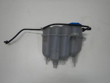 Audi A4 8W Koelvloeistof KVS Tank 8W0121405E beschikbaar voor biedingen