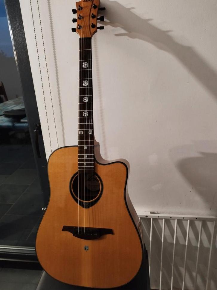 Guitare électro acoustique lag tramontane mod GLA T66dce, Musique & Instruments, Instruments à corde | Guitares | Acoustiques