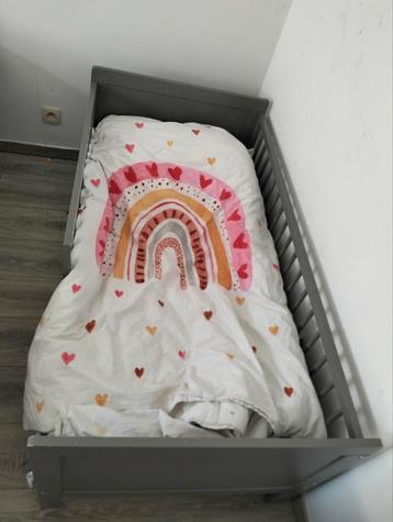 Kinderbed dringend weg wegens verhuis beschikbaar voor biedingen