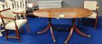 Engelse tafel met stoelen, Ophalen