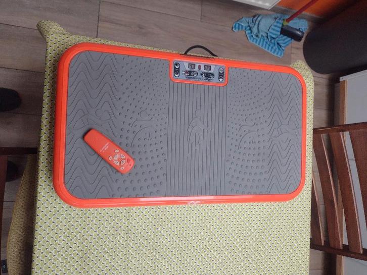 Vibroshaper E380, Sport en Fitness, Fitnessapparatuur, Zo goed als nieuw, Overige typen, Armen, Benen, Borst, Buik, Rug, Ophalen