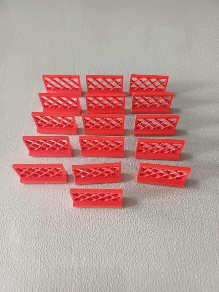 Vintage Lego 17 rode hekjes zie objecten & beschrijving, Kinderen en Baby's, Speelgoed | Duplo en Lego, Gebruikt, Lego, Ophalen