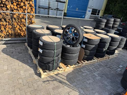 WINTER AKTIE GROOT INGEKOCHT 20’’ LYNK EN CO WINTERSETS, Auto-onderdelen, Banden en Velgen, Banden en Velgen, Winterbanden, 20 inch