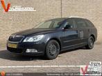 Skoda Octavia Combi 1.6 TDI Greentech Elegance Business Line, Auto's, Skoda, 109 g/km, Zwart, Parkeersensor, Te koop