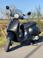Vespa GTS Super Notte 125 cc Mat Zwart, Motoren, Scooter, Particulier, 125 cc, 1 cilinder