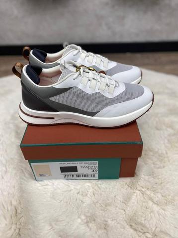 Loro Piana Weekend Walk Sneakers  beschikbaar voor biedingen