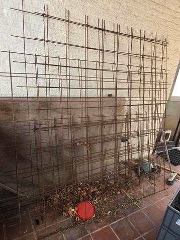 beton netten oud ijzer beschikbaar voor biedingen