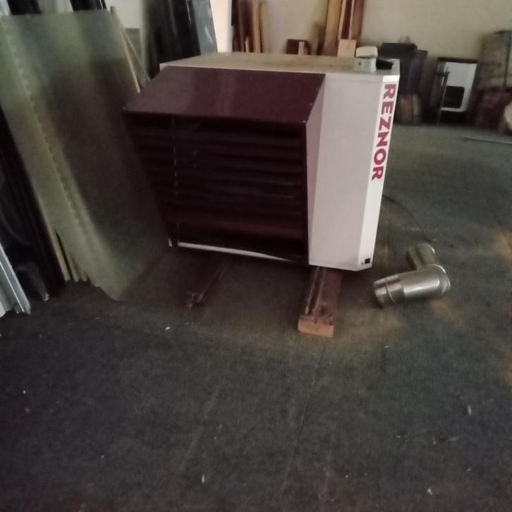 Reznor luchtverwarmer USDA 73 op aardgas, Doe-het-zelf en Bouw, Verwarming en Radiatoren, Gebruikt, Overige typen, 80 cm of meer