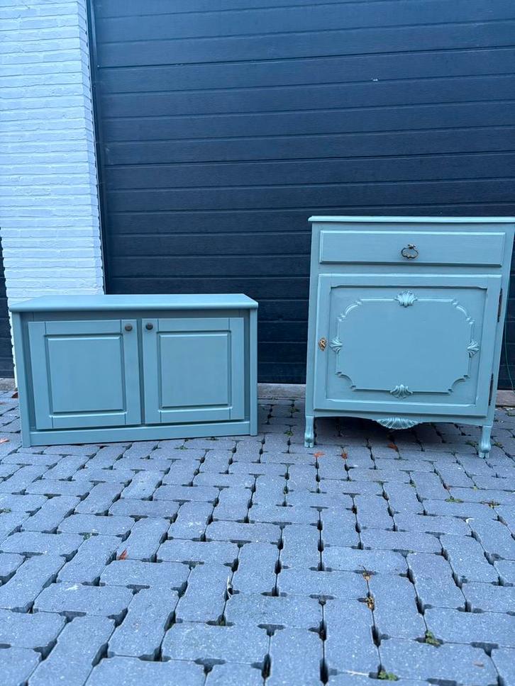 Joli ensemble d'armoires vintage rénovées — 100€, Maison & Meubles, Chambre à coucher | Tables de chevet, Comme neuf, Enlèvement