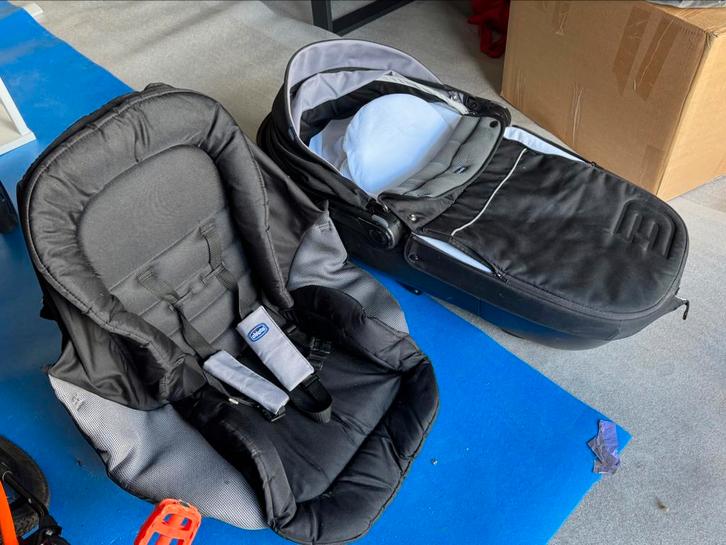 Poussette Chicco Activ3, Enfants & Bébés, Poussettes & Combinaisons, Utilisé, Poussette combi, Autres marques, Avec siège auto