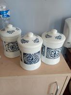 3 verschillende potten van zwarte kat koffie, Enlèvement