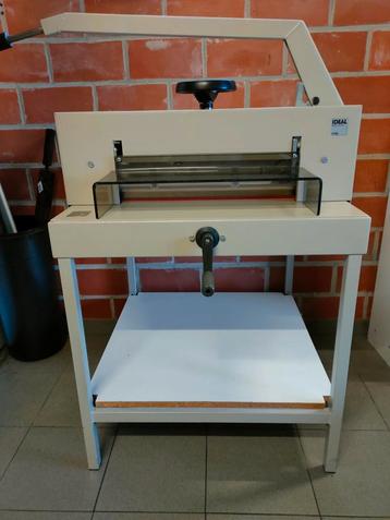 Machine de découpe de papier robuste IDEAL 4700+bas+2 nouvel