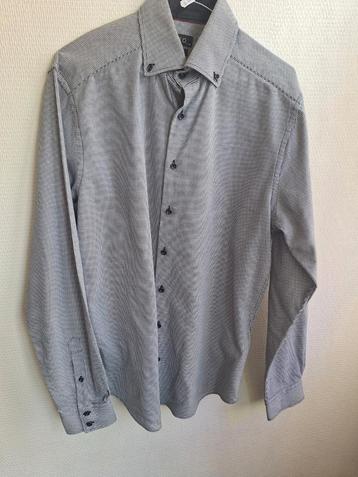 Lot de chemises,  taille L, slim. beschikbaar voor biedingen