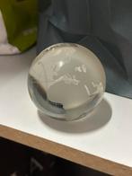 Globe presse-papier, Enlèvement ou Envoi, Comme neuf, Cristal, Autres types