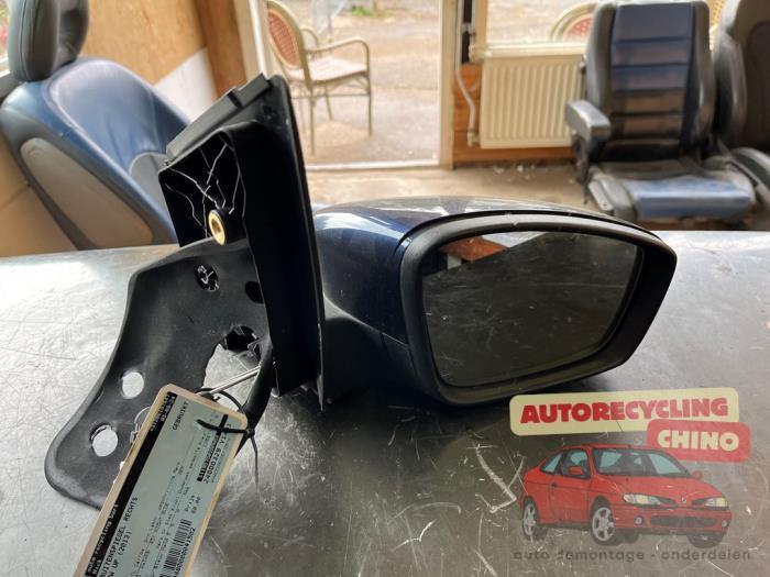 Buitenspiegel rechts van een Volkswagen UP, Auto-onderdelen, Spiegels, Volkswagen, Gebruikt, 3 maanden garantie, Ophalen of Verzenden