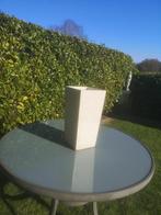 Plantenbak - hoge stenen bloempot/ plantenbak, Tuin en Terras, Ophalen of Verzenden